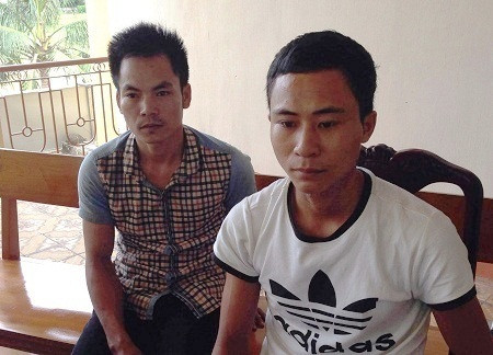 Giang và Sáng tại cơ quan điều tra. Ảnh: Đức Hùng/VnExpress