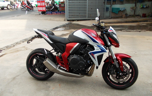 Honda CB1000R Limited 2014 đầu tiên về Việt Nam