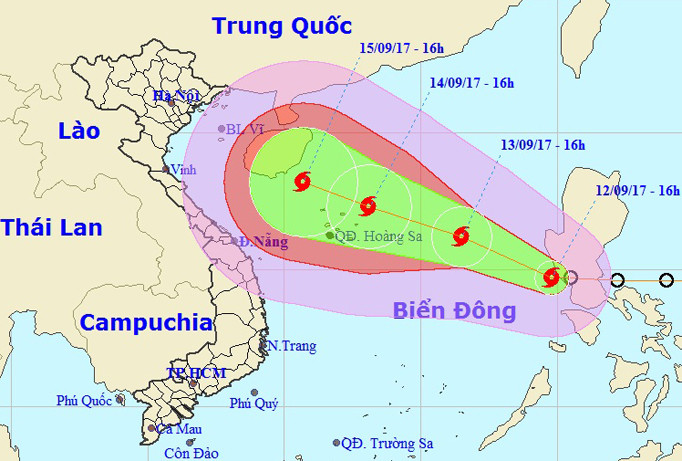 Vị trí, hướng di chuyển của cơn bão số 10. Ảnh: NCHMF.