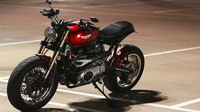 Chiếc Triumph Bonnevilles do Builder Wenley, thợ xe dày dặn kinh nghiệm ở xưởng độ MeanMachines, Australia, thực hiện.