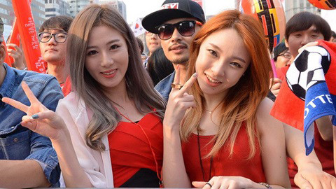 Nhan sắc Á đông mê hoặc World Cup, tiếp lửa cho 'chiến binh Taegeuk'