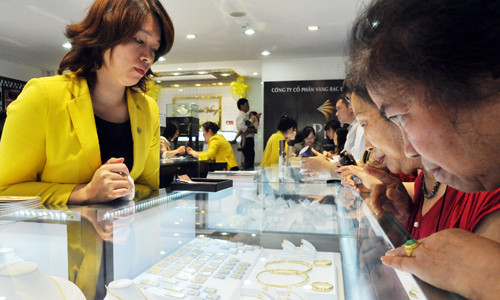 Vàng thế giới được dự báo giảm tuần này, khiến giá trong nước cũng có khả năng hạ theo. Ảnh: Anh Quân