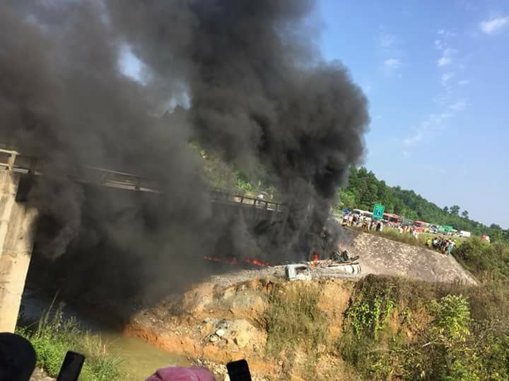 Hiện trường vụ tai nạn. Ảnh: Otofun