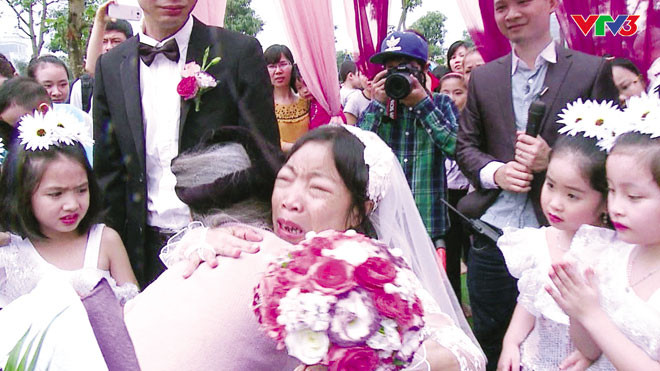 Cô gái suy thận yêu chàng trai kém mình 3 tuổi. Họ đã hiện thực hóa ước mơ bằng một đám cưới, nhờ chương trình