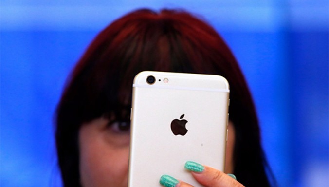 Vẫn ra mắt iPhone 16 GB khiến người dùng khó khăn trong việc lựa chọn.