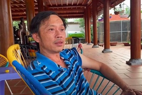 Showbiz 9/7: Danh hài Hoài Linh già và đen hơn sau 5 tháng ở ẩn