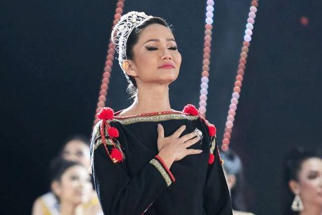 H’Hen Niê: ‘Đà Nẵng, Việt Nam nhất định sẽ chiến thắng’