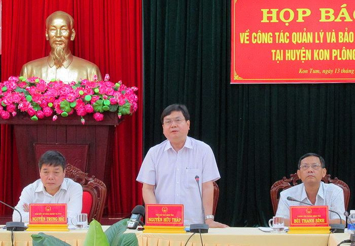 Họp báo về vụ phá rừng Kon Plông