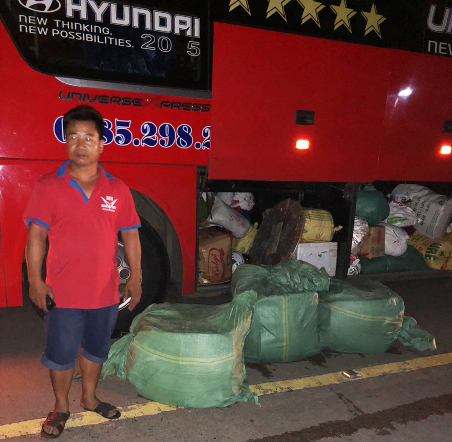 Tài xế và tang vật