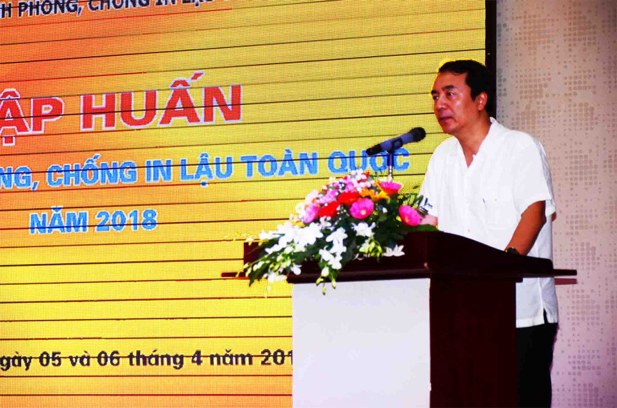 Ông Trần Hùng chia sẻ kinh nghiệm chống hàng lậu, hàng giả