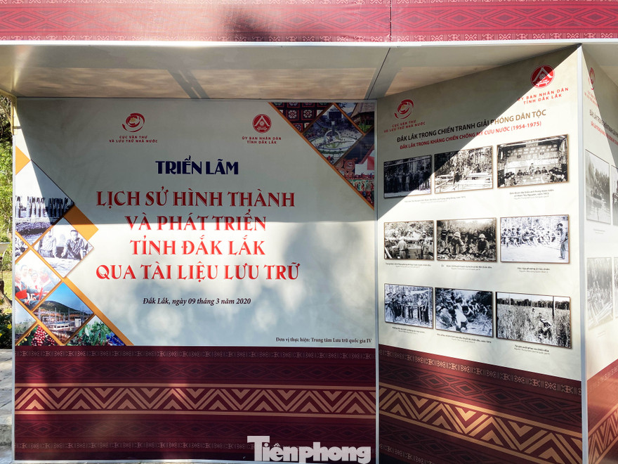 Triển lãm đầy sạn khiến công chúng phiền lòng