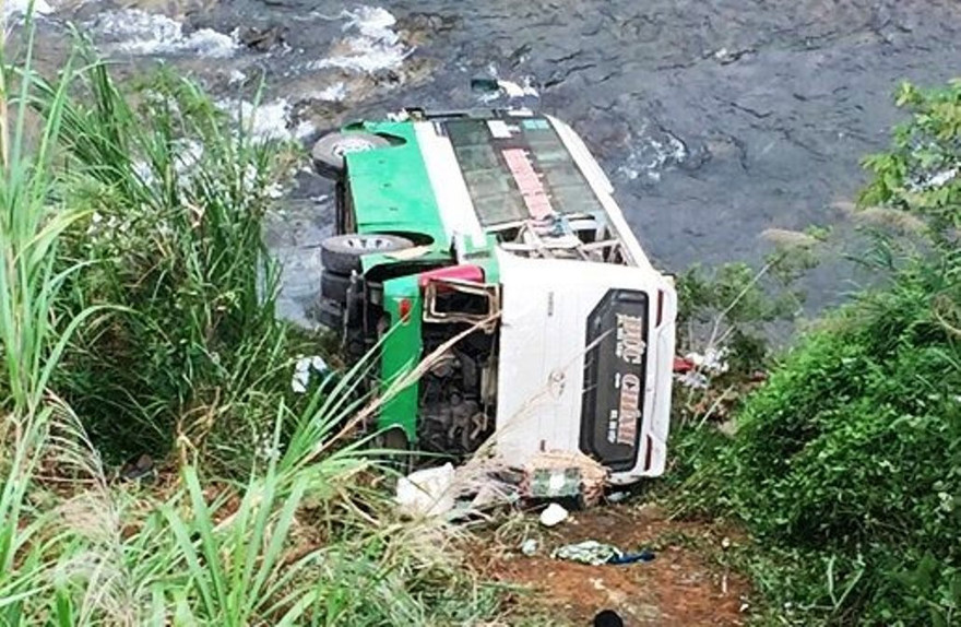 Hiện trường vụ tai nạn tại khu vực đèo Lò Xo ngày 16/6/2018