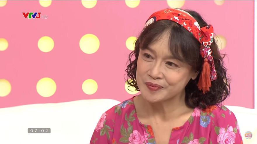 Nghệ sĩ Tú Oanh tạo nên vai diễn luôn hâm nóng không khí khi xuất hiện