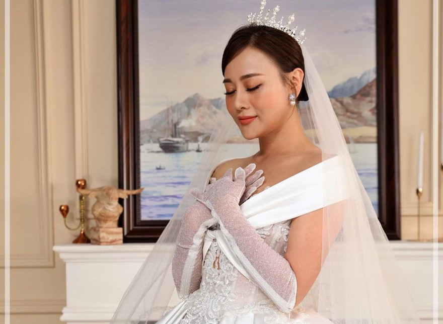 Ảnh cưới của Phương Oanh ‘Hương vị tình thân’ gây bão, ‘mẹ chồng’ bình luận hóm hỉnh