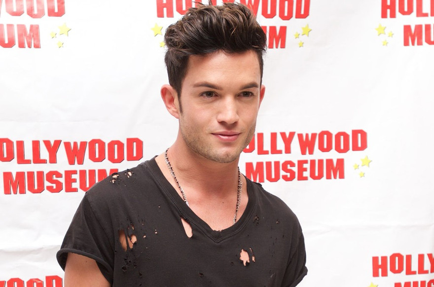 Chris Trousdale qua đời trước thềm sinh nhật tuổi 35 do biến chứng của COVID-19.