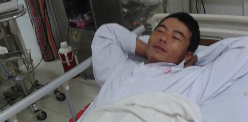 Anh Toàn bị ngộ độc nặng và được cấp cứu qua cơn nguy kịch. Ảnh: Hải Bình/ VnExpress.