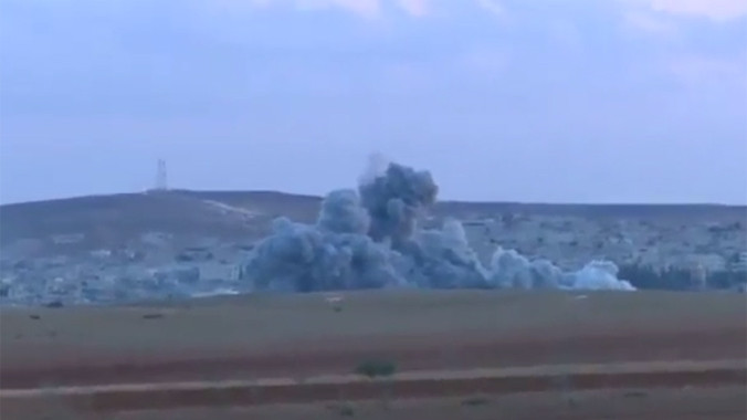 Viện binh người Kurd 'nã pháo dữ dội' ở Kobani