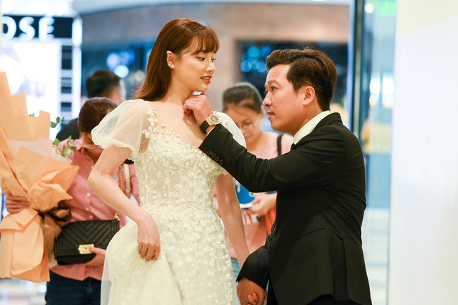 Showbiz 6/12: Nhã Phương không ngớt lời khen ngợi ông xã Trường Giang