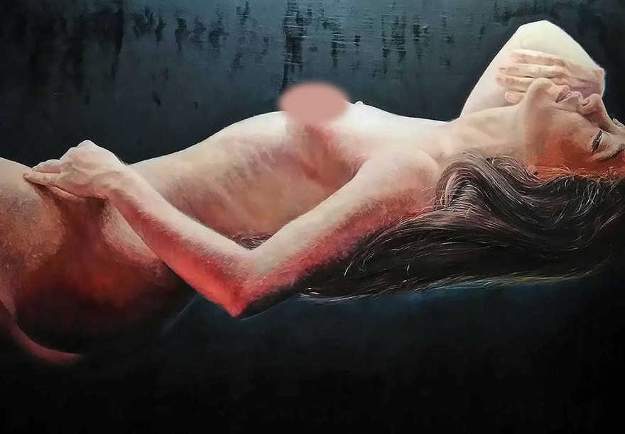 "Giấc ngủ trưa hè" cua Nguyễn Đình Hợp trong triển lãm "Phượng" năm 2017 tại Bảo tàng Mỹ thuật Việt Nam