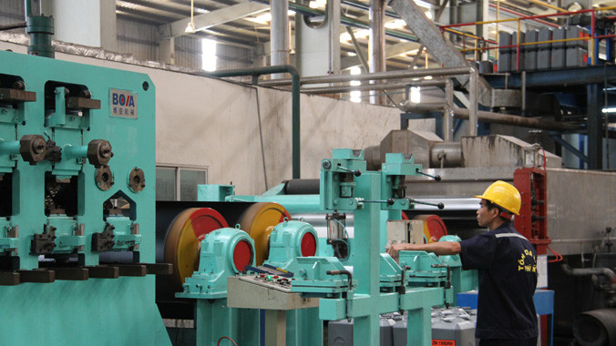 Quy định của Thông tư 20, sẽ “trói chân” các DN nhập khẩu máy móc. Ảnh: Đại Dương 