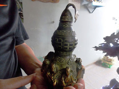 Đổ xô xem bình hồ lô cổ giá chục tỷ ở Quảng Nam