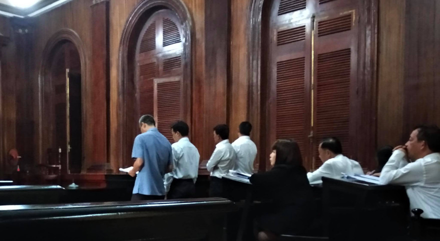 Phiên tòa vụ sai phạm tại Ngân hàng Việt Nga chiều 25/5.