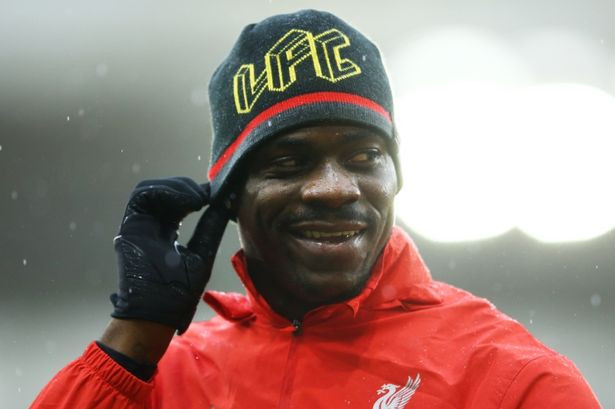 Balotelli mang đệm chân cũ của Suarez để lấy may.