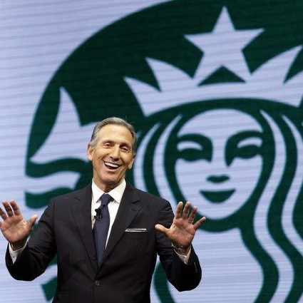 Tỷ phú Howard Schultz. (Ảnh: AP)