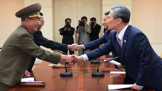 Hai bên đã bắt đầu đàm phán tích cực kể từ chiều thứ Bảy, 22/8. Ảnh: AP.