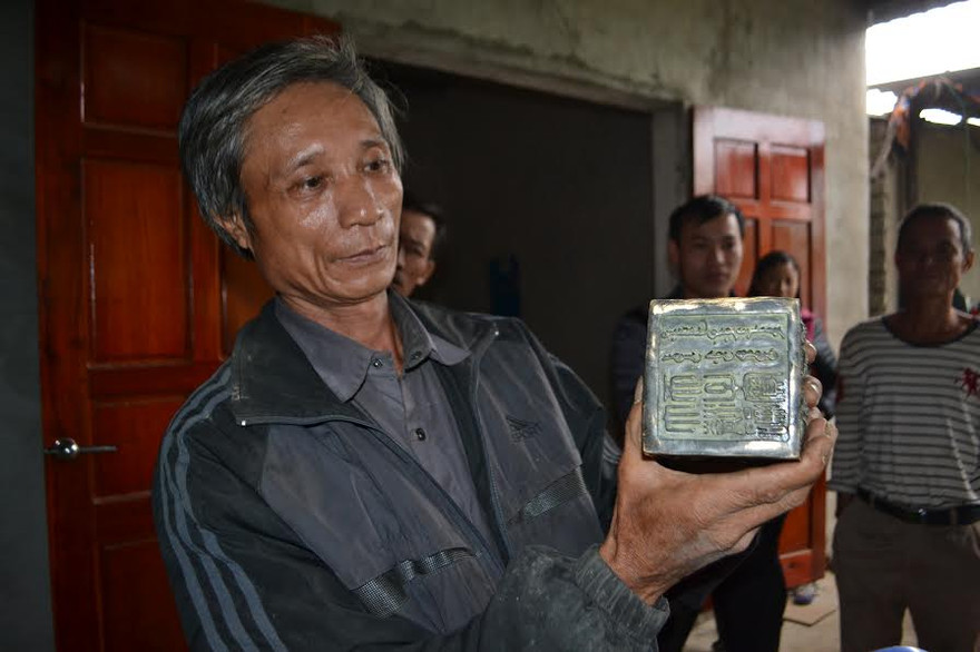 Hiện vật được người dân phát hiện có bề ngoài giống với ấn tín của vua.