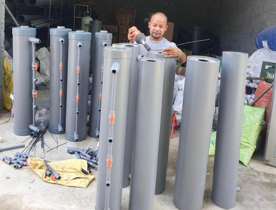 Bạn trẻ xứ Thanh sáng chế cây lọc nước bằng than hoạt tính