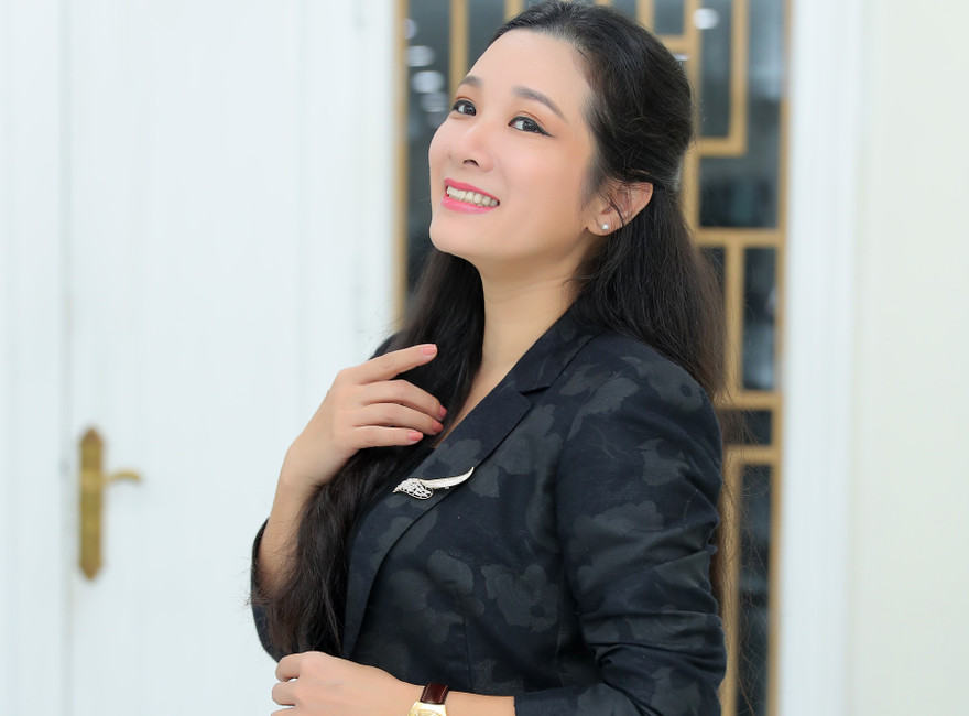 Thanh Thanh Hiền không đứng cùng sân khấu với Chế Phong trong "Tết Vạn Lộc" nữa