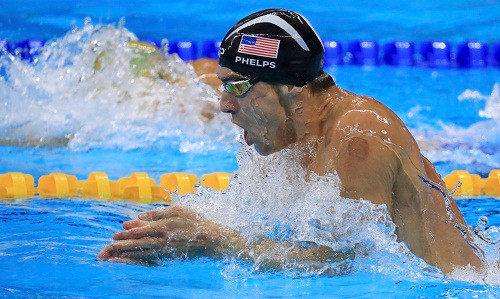 Phelps vẫn thống trị đường đua xanh dù đã 31 tuổi. Ảnh: Reuters.