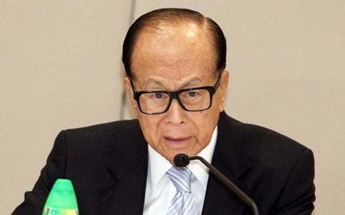 Li Ka-shing đang dần rút việc kinh doanh khỏi Trung Quốc để chuyển sang châu Âu. Ảnh: SCMP.