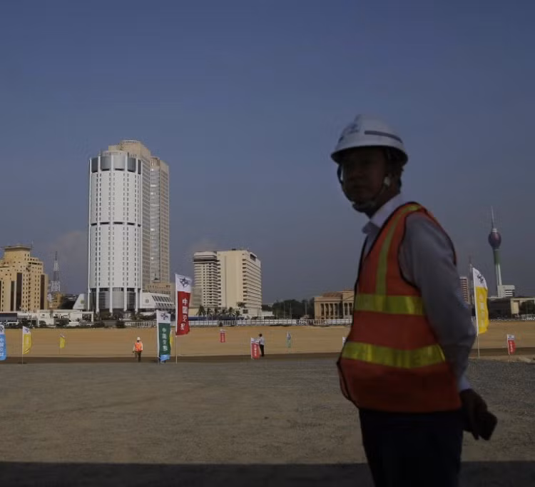 Sri Lanka buộc phải cho Trung Quốc thuê 1 cảng biển trong 99 năm vì không trả được nợ. (Ảnh: SCMP)