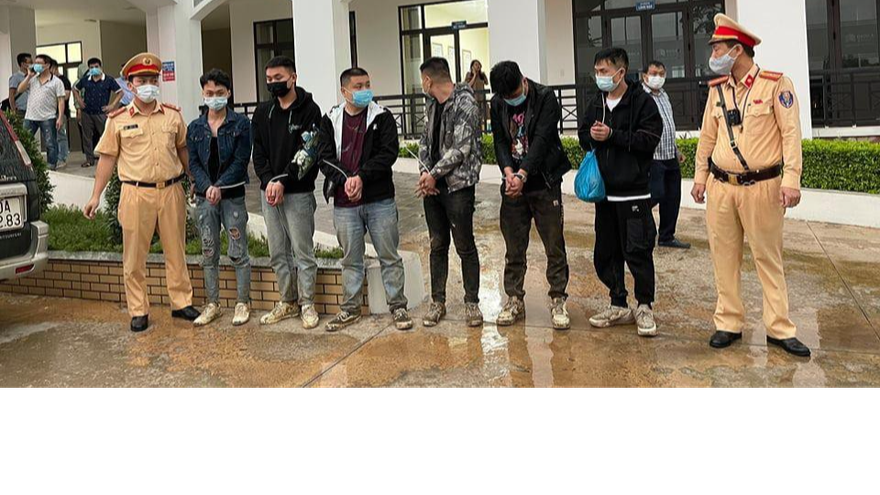 Sáu người nước ngoài không xuất trình được giấy tờ tuỳ thân, giấy tờ nhập cảnh.