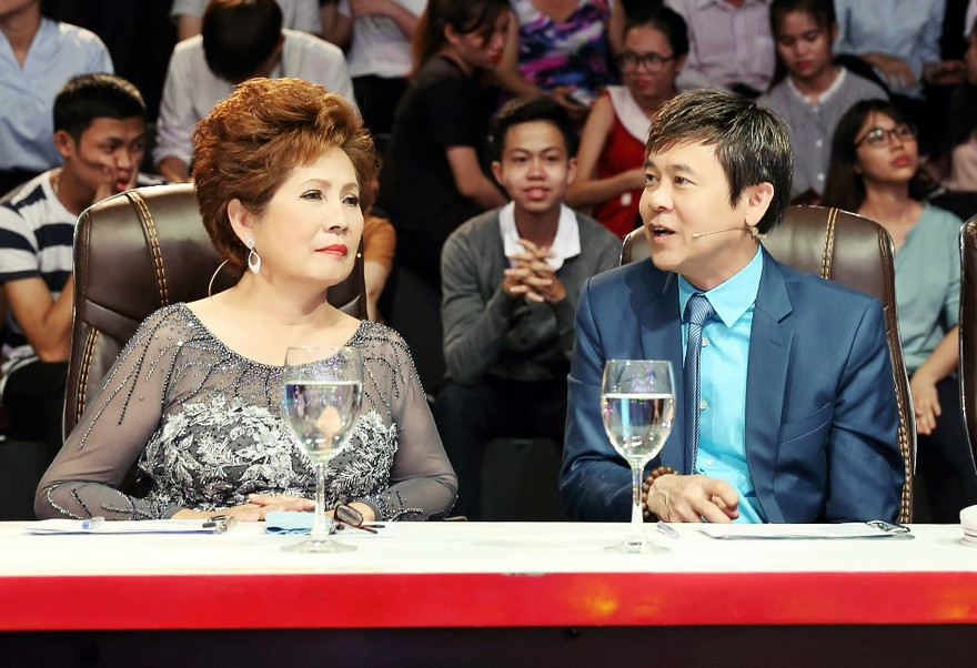 Cặp danh ca Phương Dung-Thái Châu đắt show dù ở tuổi 'thất thập'