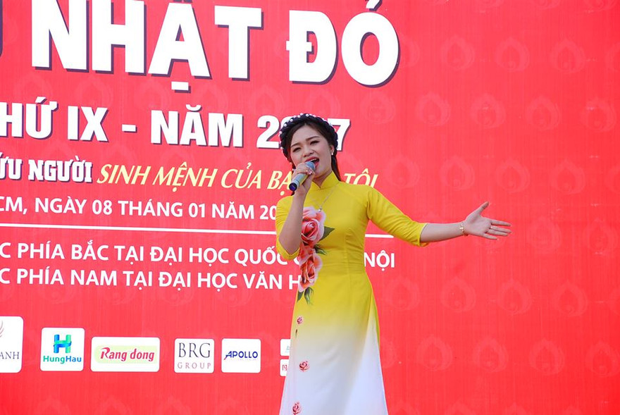 Ca sỹ Ngọc Thúy: 'Chủ nhật Đỏ là ngày hội đậm chất trẻ'