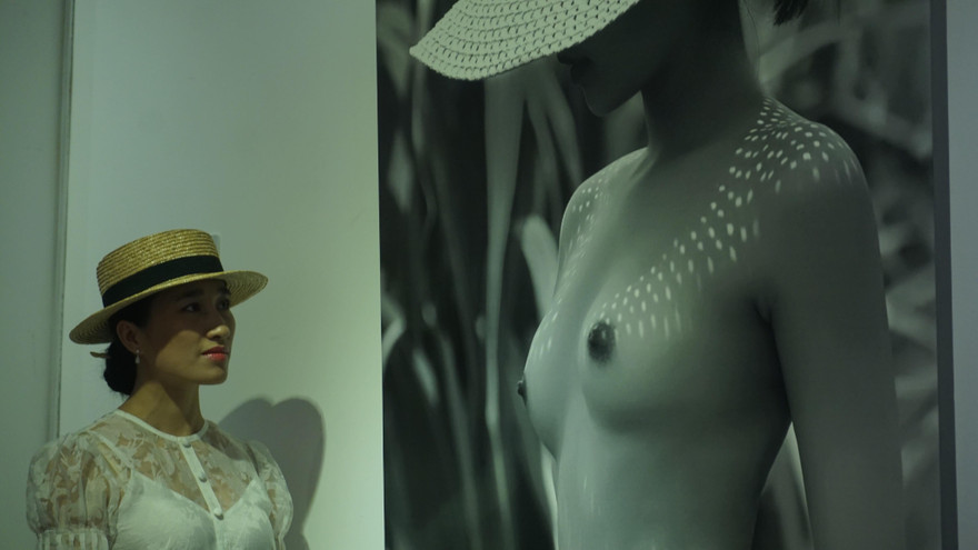 Khai mạc triển lãm ảnh nude nghệ thuật đầu tiên ở Hà Nội