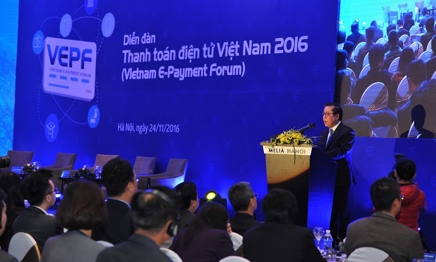 Nên triển khai sớm thu phí điện tử không dừng