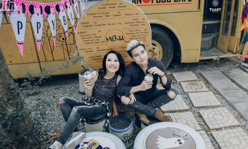 Diễn viên Mạnh Quân và vợ sắp cưới Kim Lê. Ảnh: TuArts Wedding.