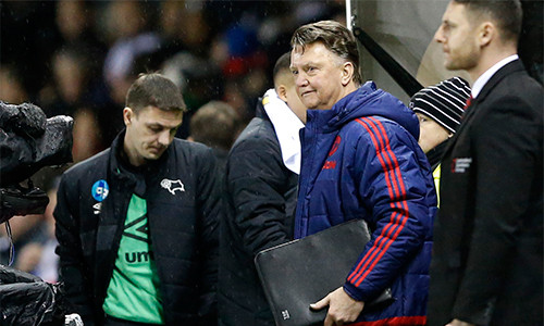 Cup FA là sân chơi khả dĩ nhất mà Man Utd và Van Gaal có thể đoạt một danh hiệu mùa này. Ảnh: Reuters.