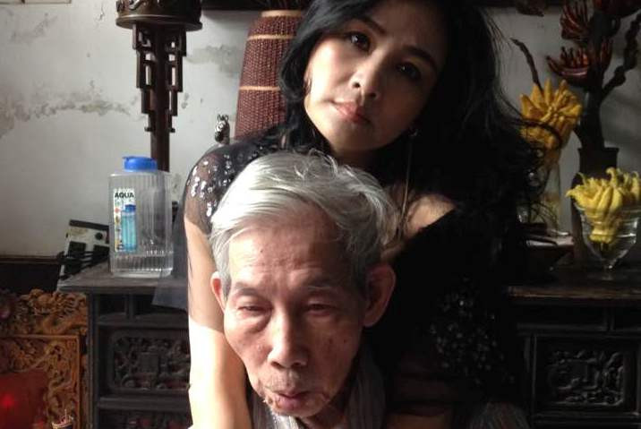Thanh Lam và cha - cố nhạc sĩ Thuận Yến.