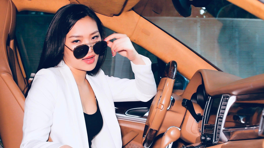 Cô ca sỹ 'triệu view' tiếp tục thăng hoa với 'Bất động sản nghề tôi'