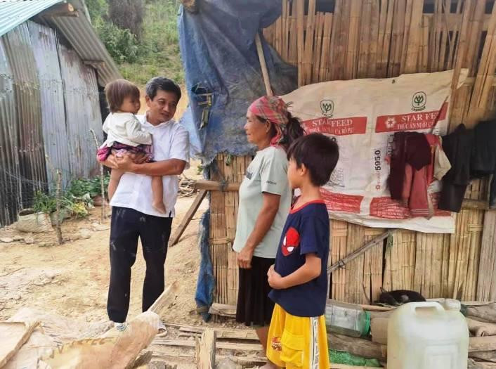 Ông Đoàn Ngọc Hải thôi đòi tiền huyện Nam Trà My, tiếp tục ủng hộ xây nhà tình thương. Ảnh minh họa