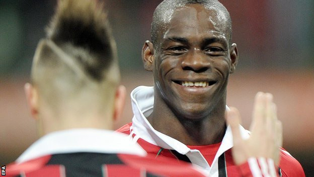 Balotelli có thể sớm trở lại Anh trong màu áo Liverpool