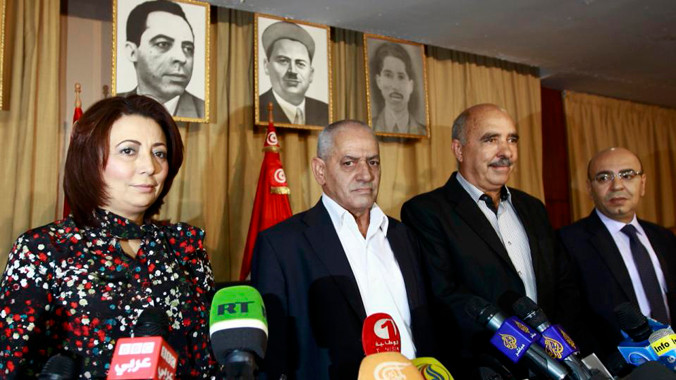 Lãnh đạo các tổ chức thành viên thuộc Tổ chức đối thoại quốc gia Tunisia trong một cuộc họp báo tại Tunis vào tháng 9/2013. Ảnh: Anis Mili.