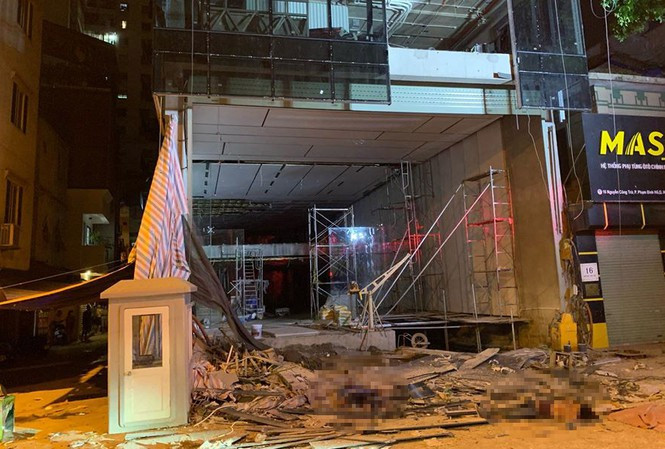 Hiện trường vụ sập giàn giáo