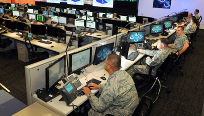 Chính phủ và doanh nghiệp các nước trên thế giới đã đầu tư rất nhiều vào các chiến lược nhằm ngăn chặn sự xâm nhập và đe dọa từ thế giới ảo.