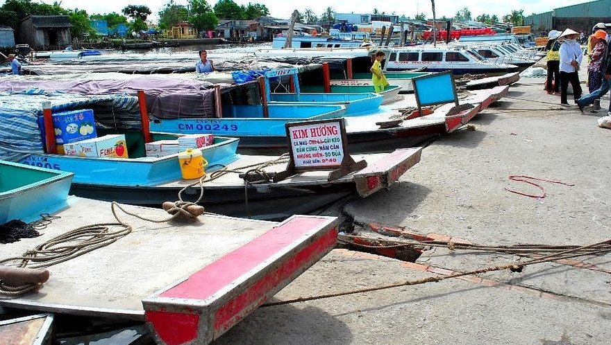 Tăng cường tàu phục vụ khách tại các bến tàu huyện nông thôn.